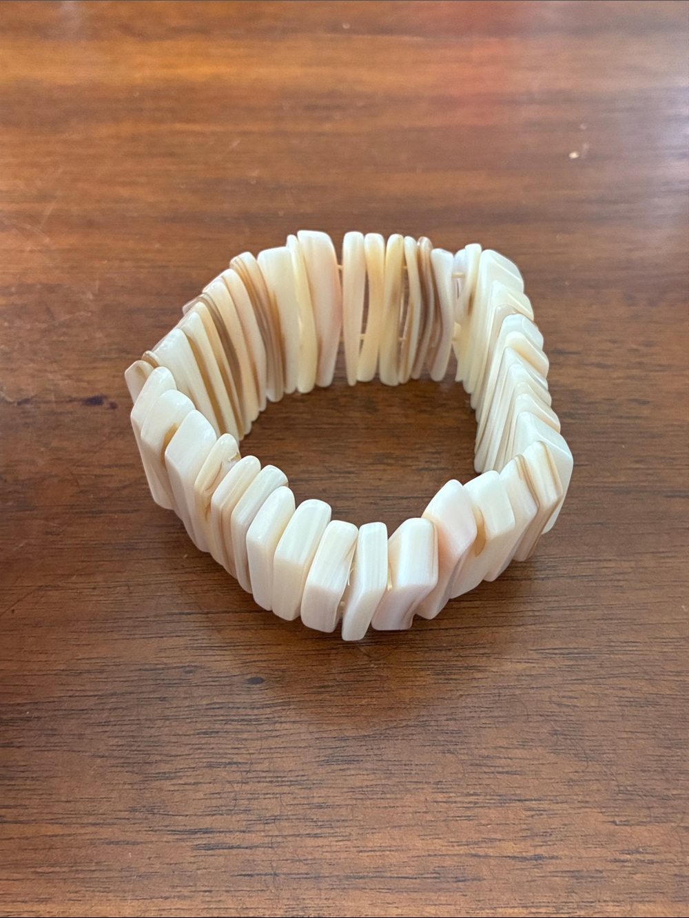Natural Shell Stretch Bracelet
